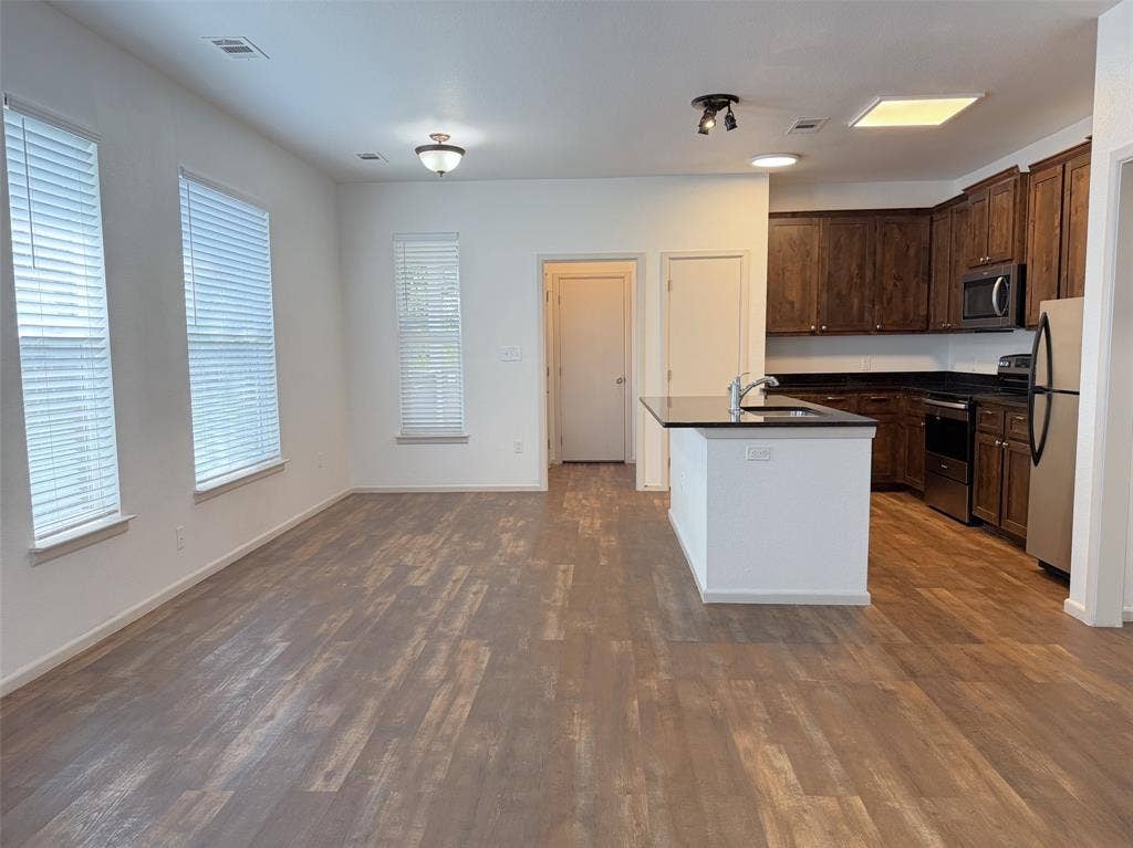713 N Wood Street, Denton, TX 76209 713 N Wood Street, Denton, TX 76209