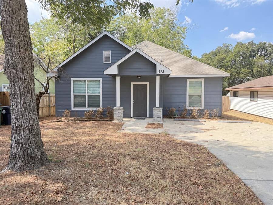 Property photo for 713 N Wood Street, Denton, TX