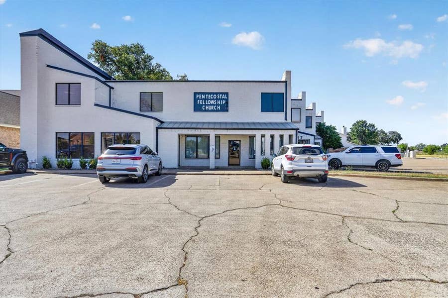 Property photo for 200 E Main Street, #D, Crowley, TX