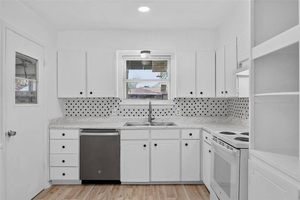 5921 Jackie Terrace, Watauga, TX 76148 5921 Jackie Terrace, Watauga, TX 76148