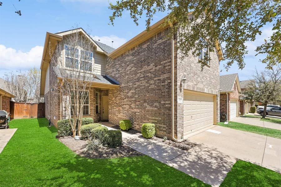 Property photo for 421 Marshall Way, Lantana, TX