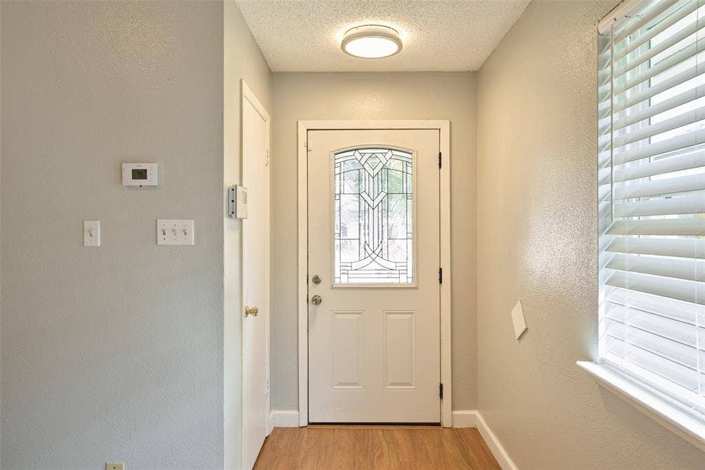 16151 Barbarossa Drive, Houston, TX 77083 16151 Barbarossa Drive, Houston, TX 77083