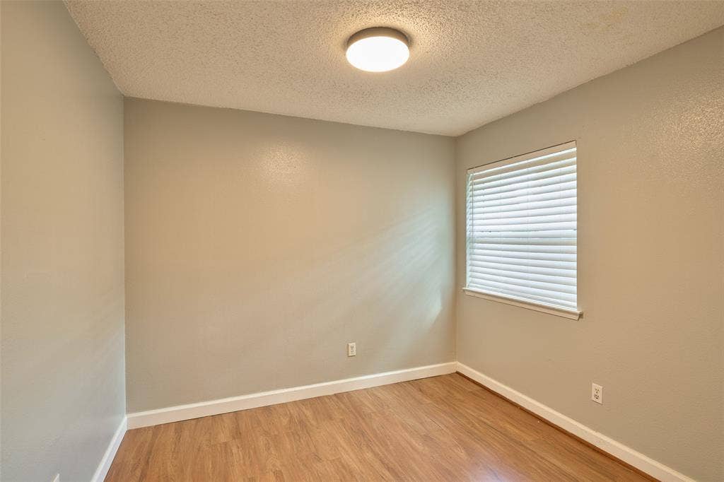 16151 Barbarossa Drive, Houston, TX 77083 16151 Barbarossa Drive, Houston, TX 77083