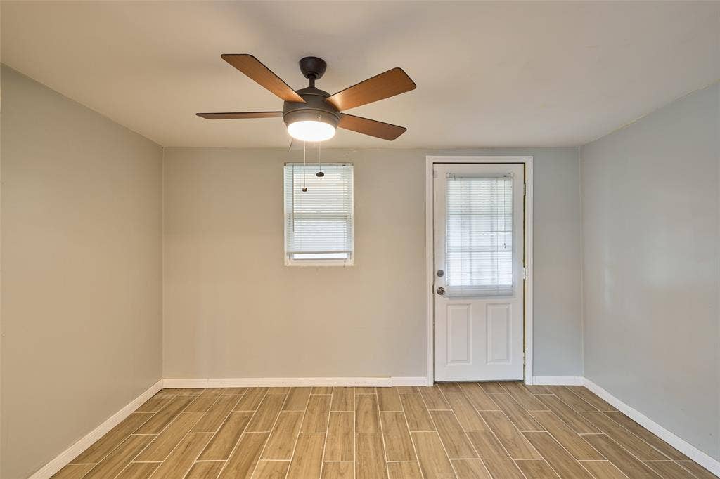 16151 Barbarossa Drive, Houston, TX 77083 16151 Barbarossa Drive, Houston, TX 77083