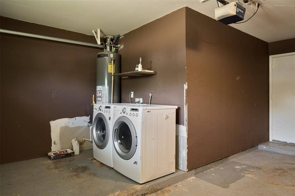 16151 Barbarossa Drive, Houston, TX 77083 16151 Barbarossa Drive, Houston, TX 77083