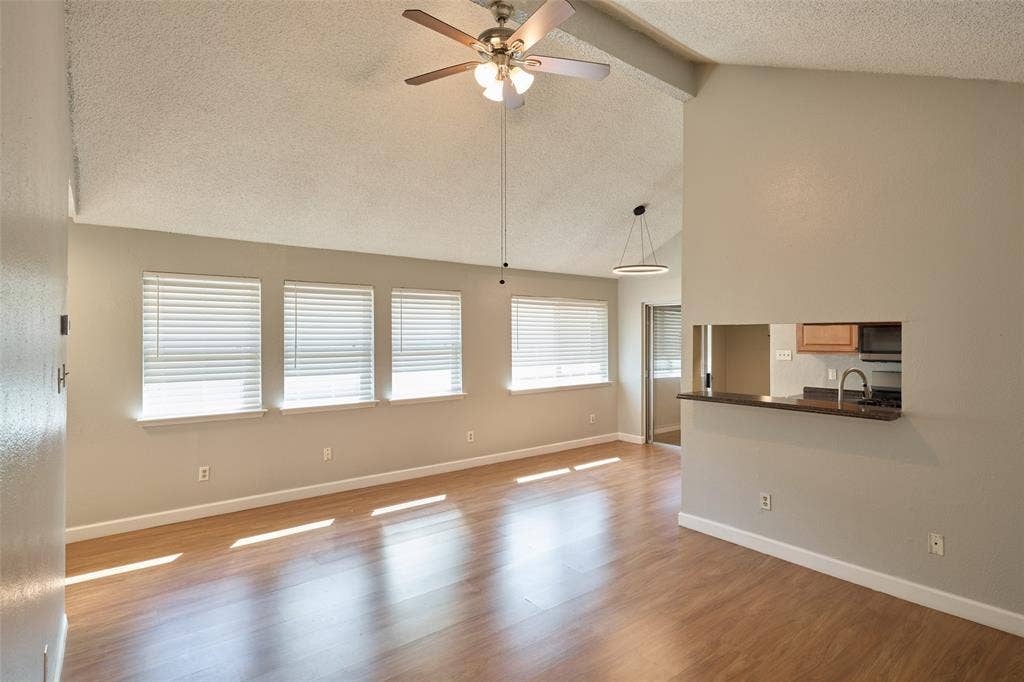 16151 Barbarossa Drive, Houston, TX 77083 16151 Barbarossa Drive, Houston, TX 77083