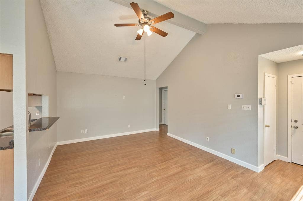 16151 Barbarossa Drive, Houston, TX 77083 16151 Barbarossa Drive, Houston, TX 77083