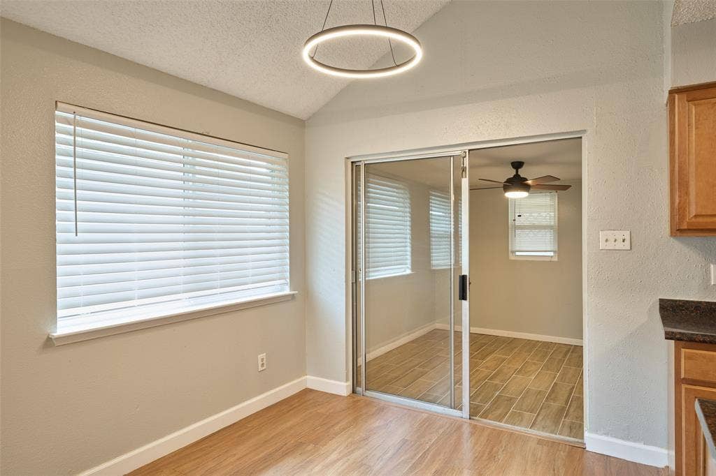 16151 Barbarossa Drive, Houston, TX 77083 16151 Barbarossa Drive, Houston, TX 77083