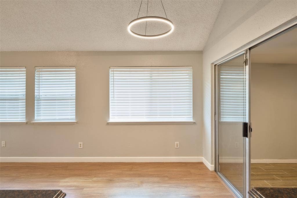 16151 Barbarossa Drive, Houston, TX 77083 16151 Barbarossa Drive, Houston, TX 77083