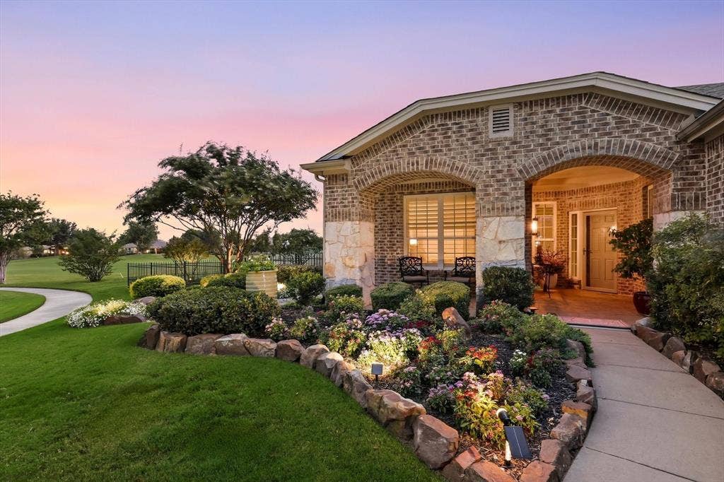 1641 Overwood Drive, Frisco, TX 75036 Elegant Landscaping with a view of greenbelt and golf course