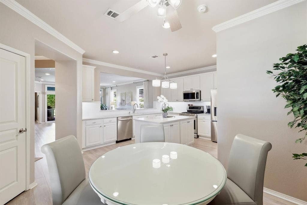 1641 Overwood Drive, Frisco, TX 75036 Contemporary Breakfast Room opens to the Kitchen