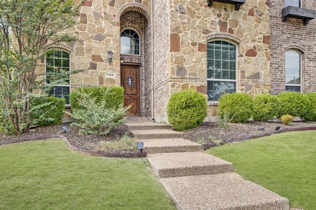 1108 Navajo Drive, McKinney, TX 75072 1108 Navajo Drive, McKinney, TX 75072