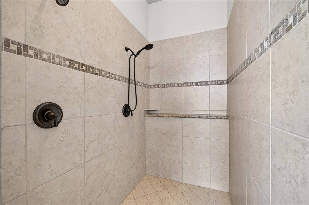 1108 Navajo Drive, McKinney, TX 75072 1108 Navajo Drive, McKinney, TX 75072
