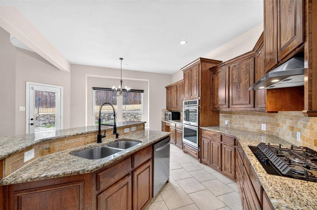 1108 Navajo Drive, McKinney, TX 75072 1108 Navajo Drive, McKinney, TX 75072