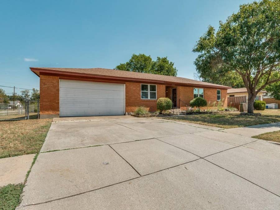 Property photo for 5020 Susan Lee Lane, North Richland Hills, TX