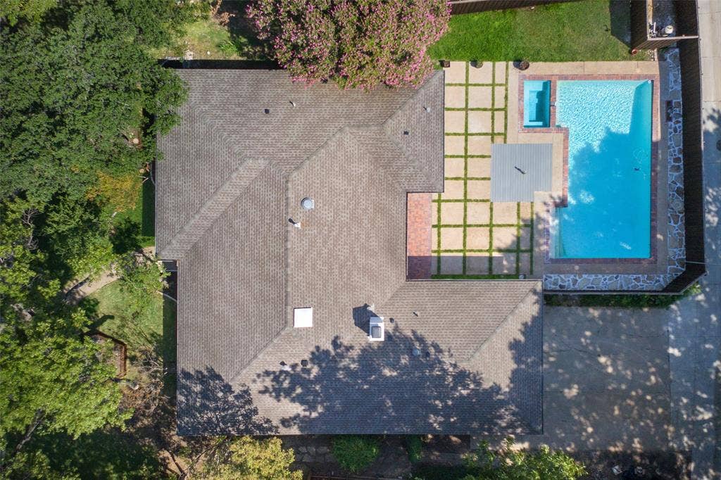 1612 Northcrest Drive, Plano, TX 75075 Asphalt shingle roof with multiple gables