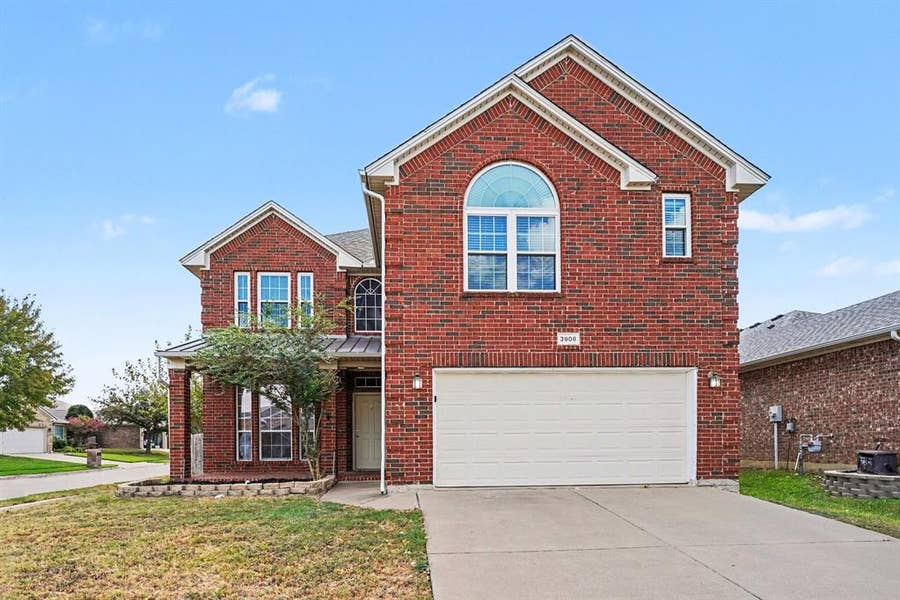 Property photo for 3908 Confidence Drive, Fort Worth, TX