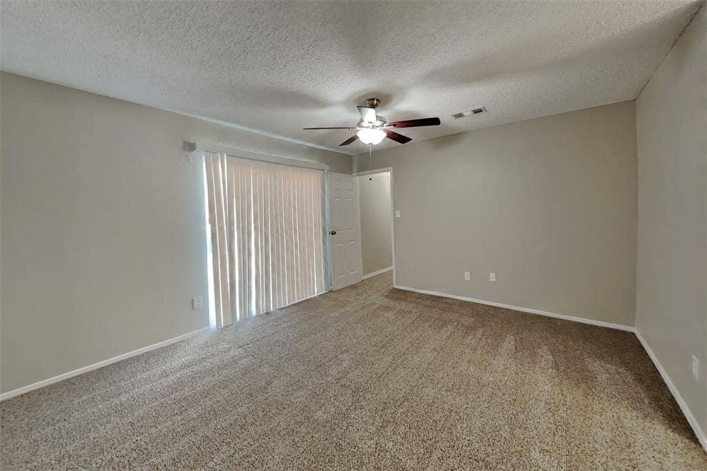 1702 Crimson Court, Arlington, TX 76018