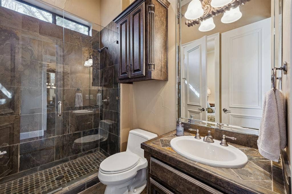 6640 Briar Ridge Lane, Plano, TX 75024 6640 Briar Ridge Lane, Plano, TX 75024