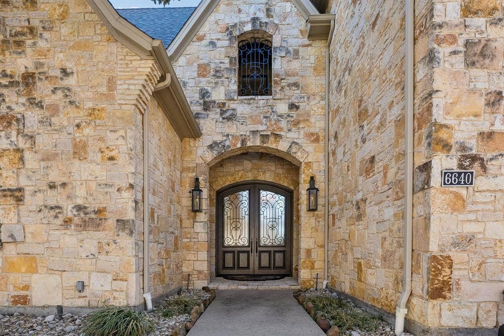 6640 Briar Ridge Lane, Plano, TX 75024 6640 Briar Ridge Lane, Plano, TX 75024