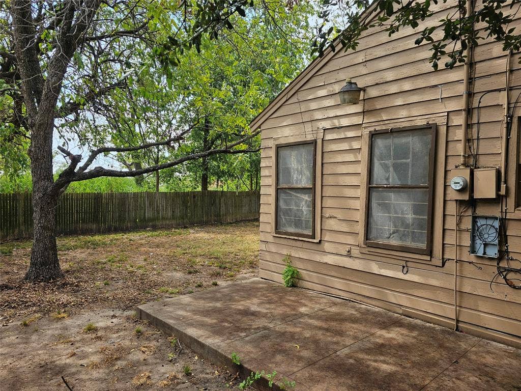 2503 Stanford Street, Greenville, TX 75401 2503 Stanford Street, Greenville, TX 75401