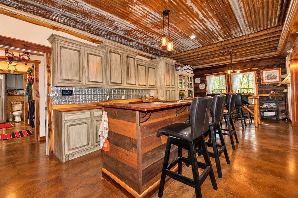 7245 County Road 4095, Kaufman, TX 75142 Expansive property featuring a mix of open land and mature tree coverage
