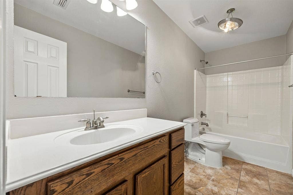 323 Deaton Drive, Fate, TX 75087 323 Deaton Drive, Fate, TX 75087
