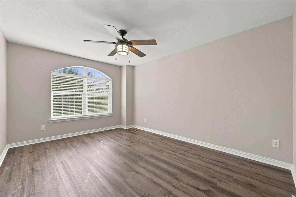 323 Deaton Drive, Fate, TX 75087 323 Deaton Drive, Fate, TX 75087