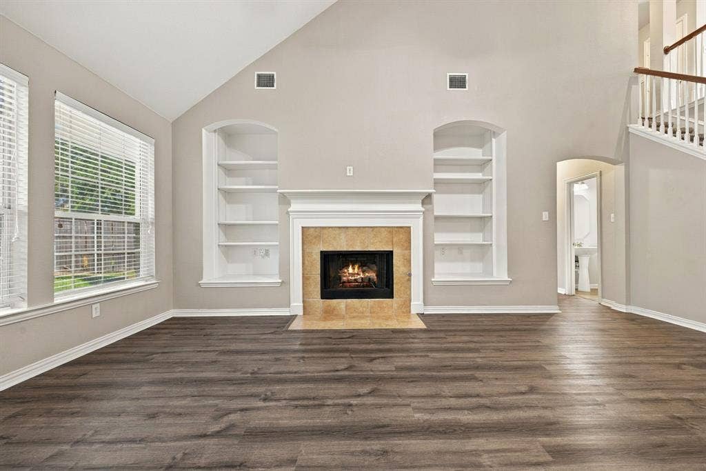 323 Deaton Drive, Fate, TX 75087 323 Deaton Drive, Fate, TX 75087