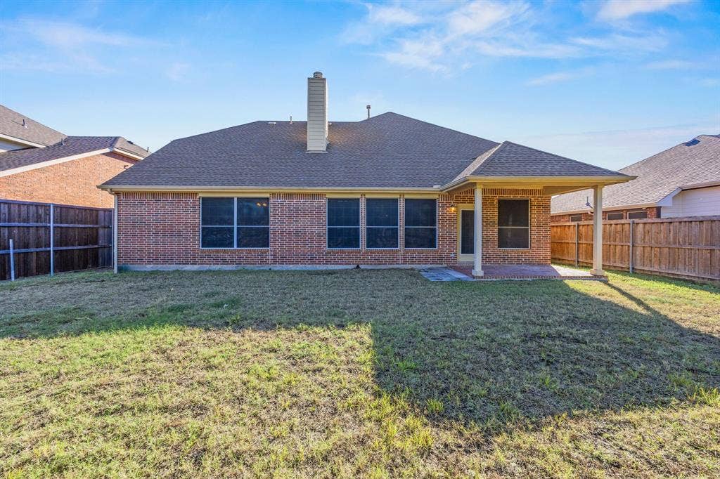 323 Deaton Drive, Fate, TX 75087 323 Deaton Drive, Fate, TX 75087