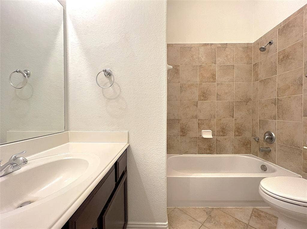 4120 Colina Avenue, Denton, TX 76210 4120 Colina Avenue, Denton, TX 76210