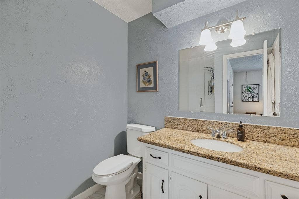 822 Century Park Drive, Garland, TX 75040 822 Century Park Drive, Garland, TX 75040