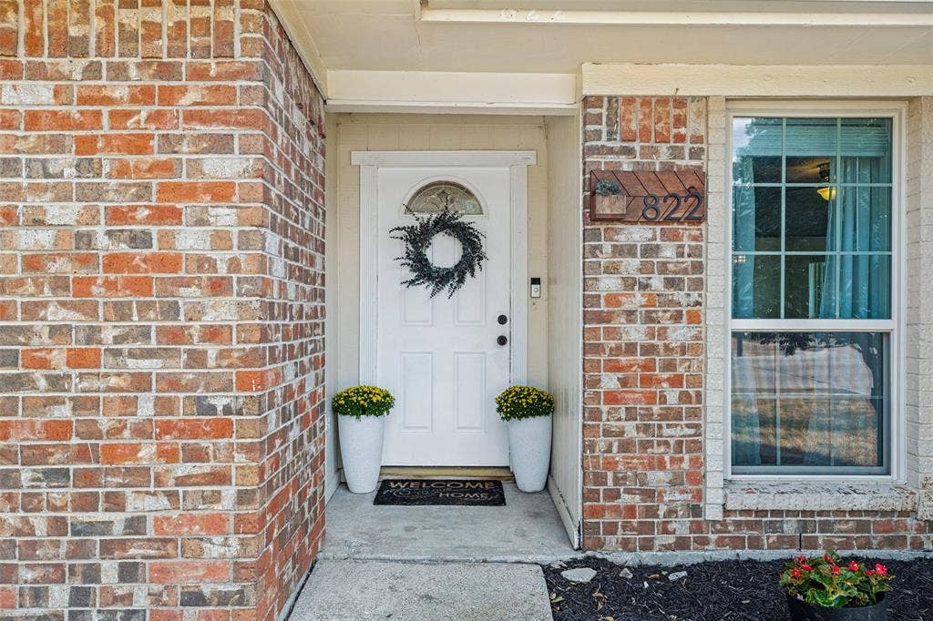 822 Century Park Drive, Garland, TX 75040 822 Century Park Drive, Garland, TX 75040