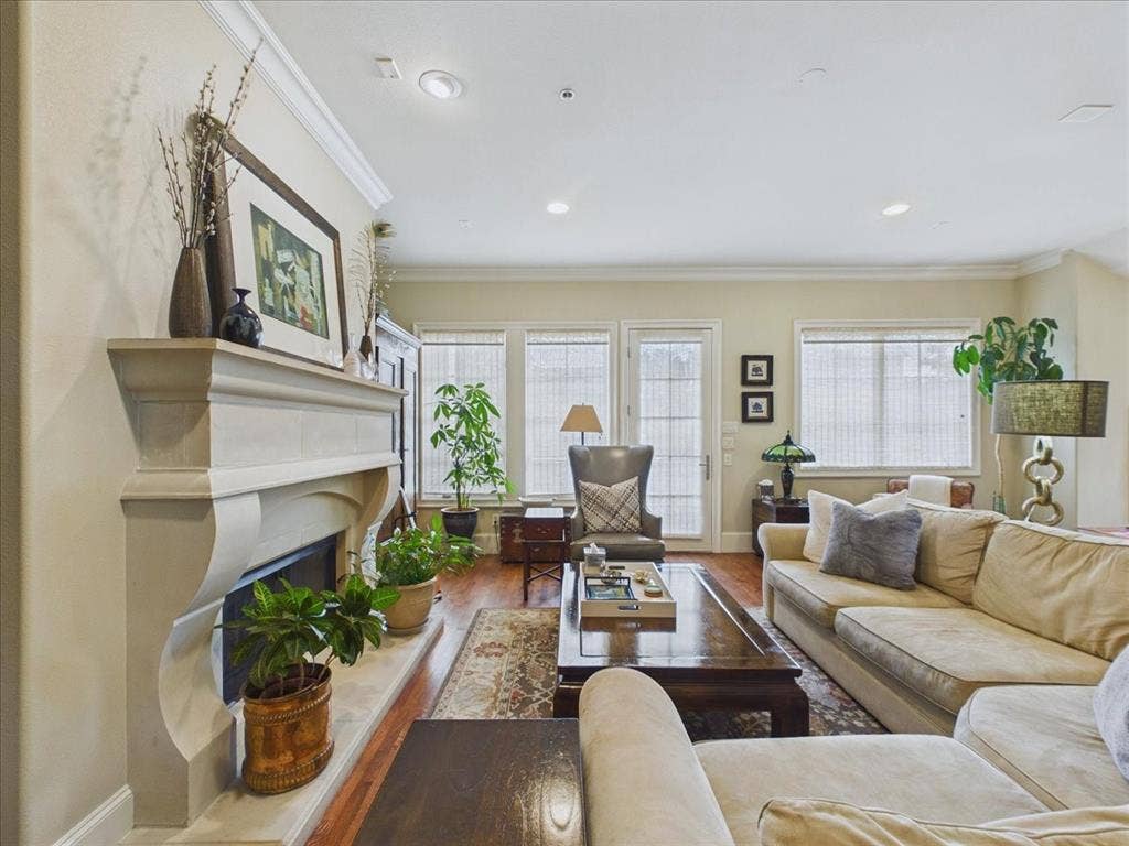 4301 Lomo Alto Drive, #B, Highland Park, TX 75219 Living Room
