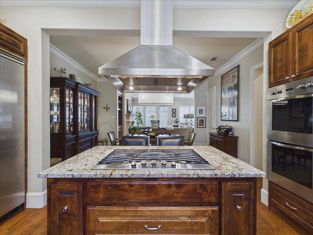 4301 Lomo Alto Drive, #B, Highland Park, TX 75219 Kitchen