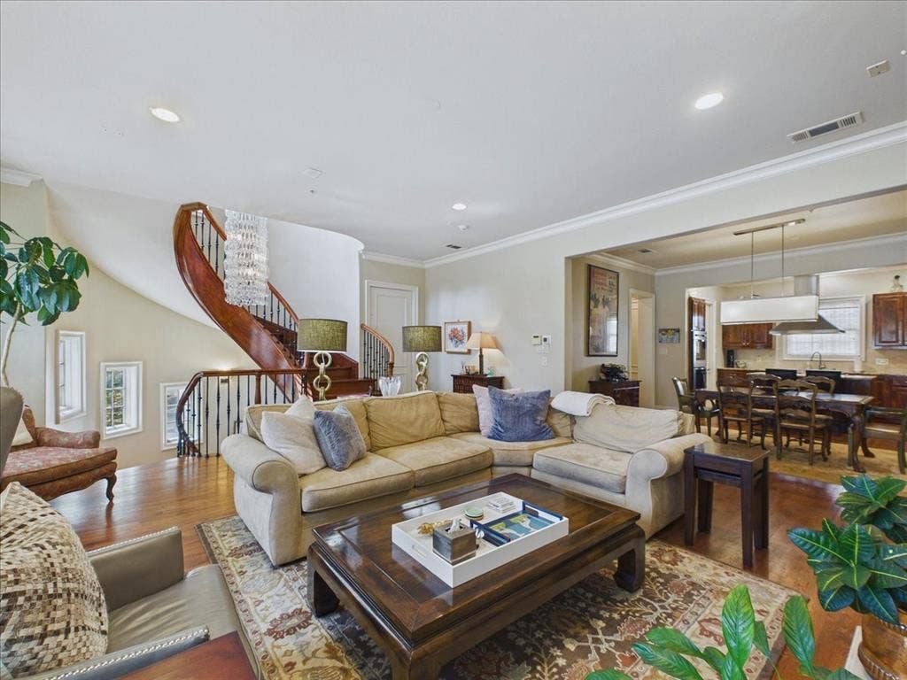 4301 Lomo Alto Drive, #B, Highland Park, TX 75219 Living Room