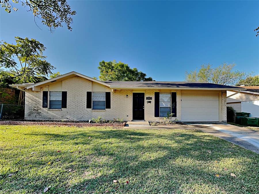 Property photo for 4015 Hartford Drive, Garland, TX