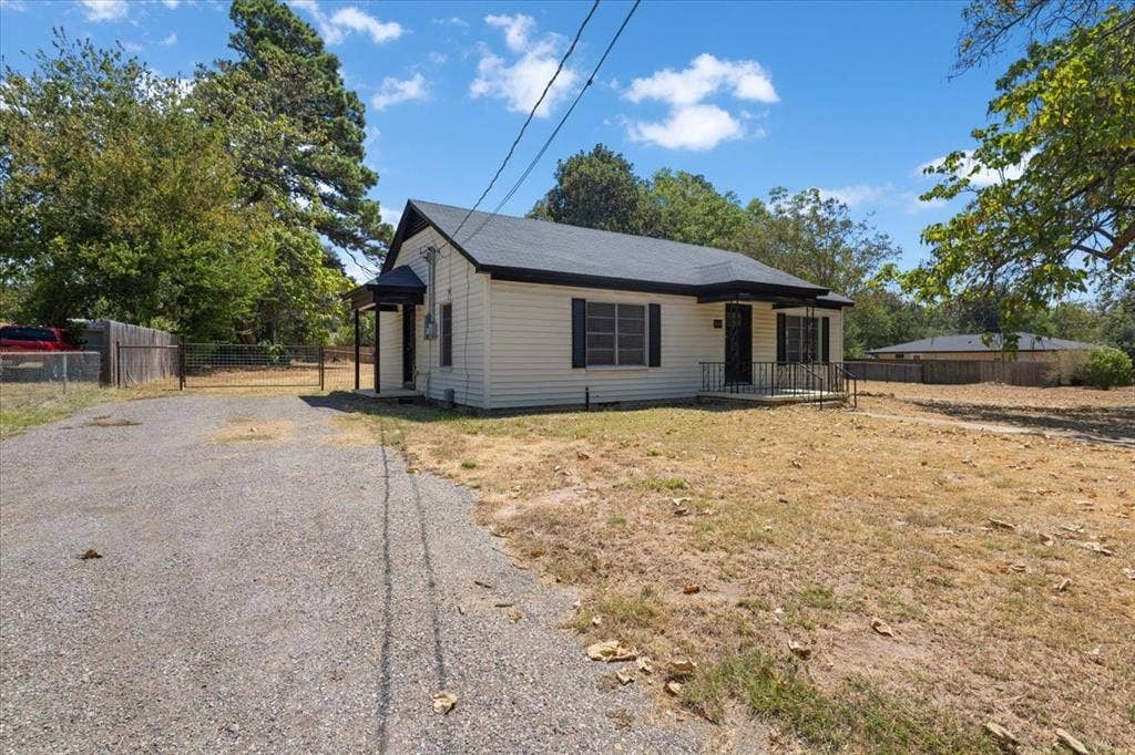 406 Marchman, Lindale, TX 75771 406 Marchman, Lindale, TX 75771