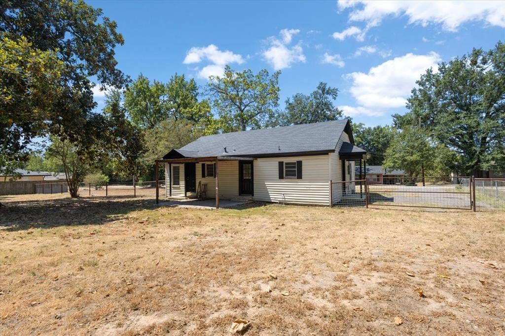 406 Marchman, Lindale, TX 75771 406 Marchman, Lindale, TX 75771