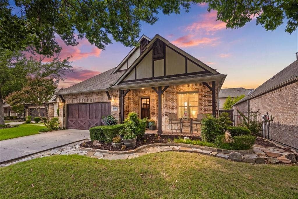 1900 Brookfield Way, McKinney, TX 75072 Charming Tudor-style home in sought-after Fieldstone Place.