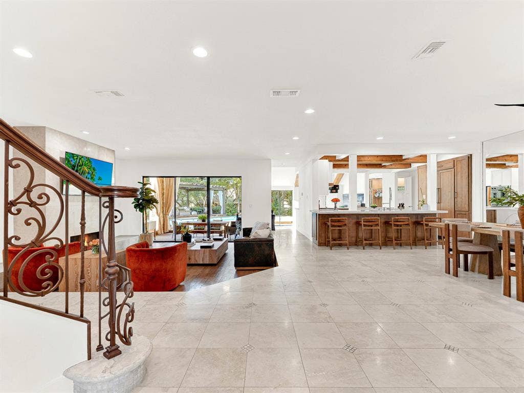 5317 Catamaran Drive, Plano, TX 75093 5317 Catamaran Drive, Plano, TX 75093