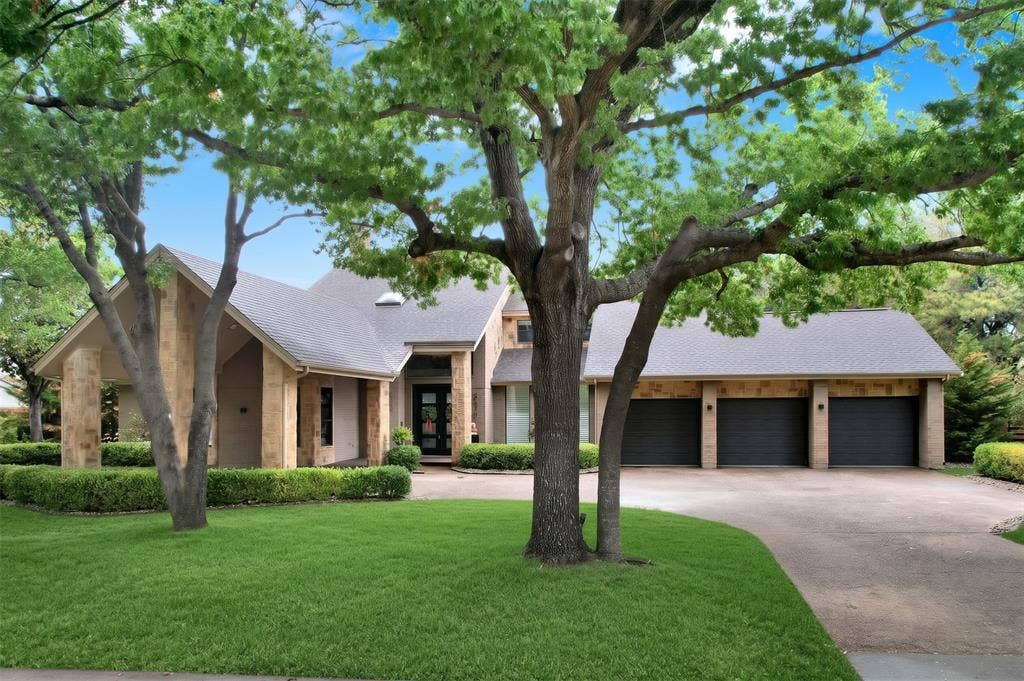 5317 Catamaran Drive, Plano, TX 75093 5317 Catamaran Drive, Plano, TX 75093