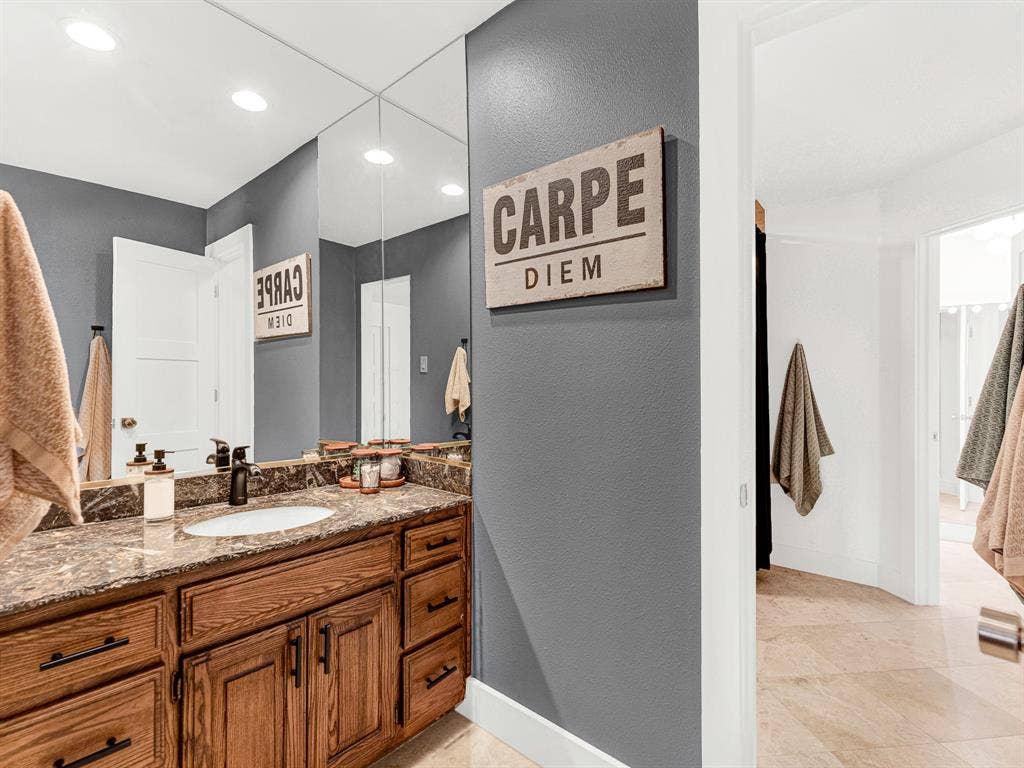 5317 Catamaran Drive, Plano, TX 75093 5317 Catamaran Drive, Plano, TX 75093