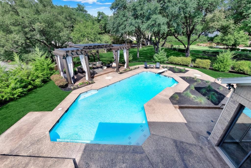 5317 Catamaran Drive, Plano, TX 75093 5317 Catamaran Drive, Plano, TX 75093