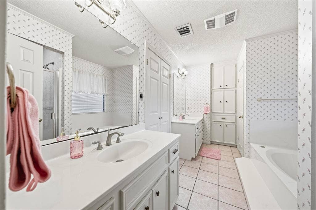 101 Lost Oaks Drive, Waco, TX 76705 101 Lost Oaks Drive, Waco, TX 76705