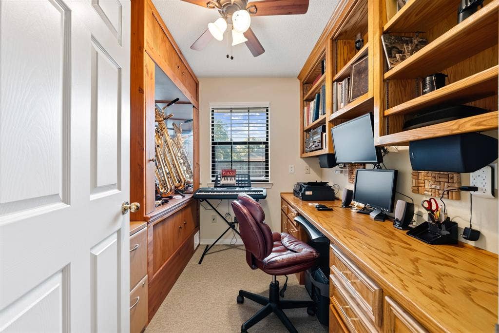 101 Lost Oaks Drive, Waco, TX 76705 101 Lost Oaks Drive, Waco, TX 76705