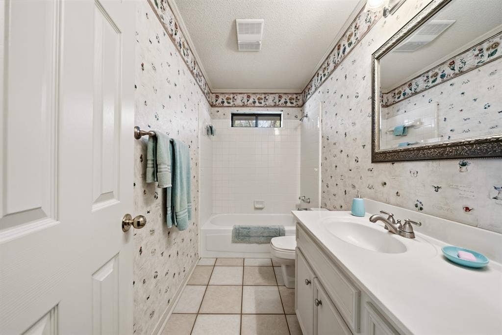 101 Lost Oaks Drive, Waco, TX 76705 101 Lost Oaks Drive, Waco, TX 76705
