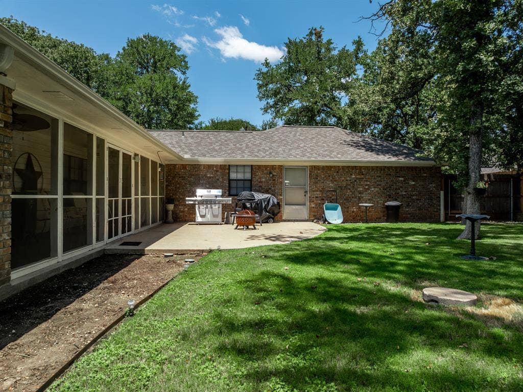 101 Lost Oaks Drive, Waco, TX 76705 101 Lost Oaks Drive, Waco, TX 76705