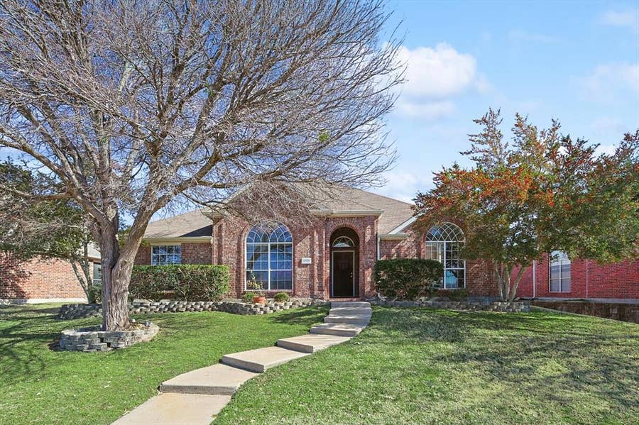 Property photo for 6920 Emerald Coast Drive, Plano, TX