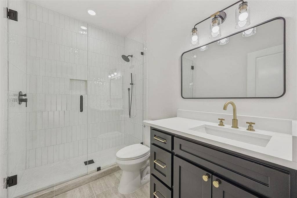 2410 Fuqua Road, Rowlett, TX 75088 2410 Fuqua Road, Rowlett, TX 75088